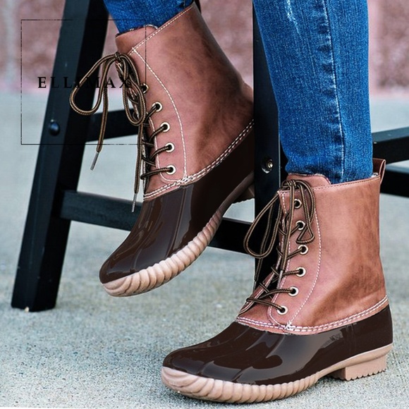 Shoes - NEW🔥Water Resistant Lace-Up Duck Rain Boot Bootie
